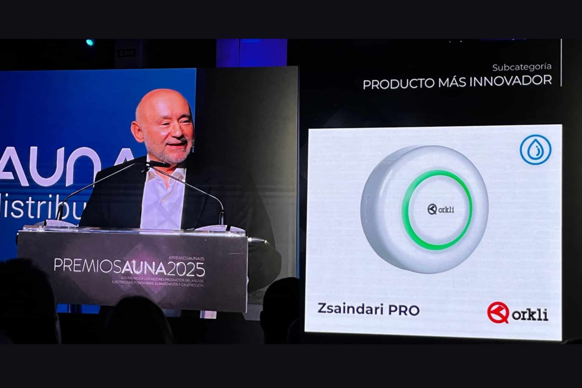 Recepción del Premio Más Innovador en los Premios Auna 2025